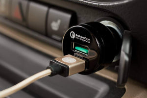 Things To Look For When Buying a USB Car Charger
